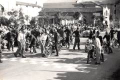 1956-circuito-di-Carpi-05-Partenza-ultima-gara-di-moto-a-Carpi-0viale-N-Biondo